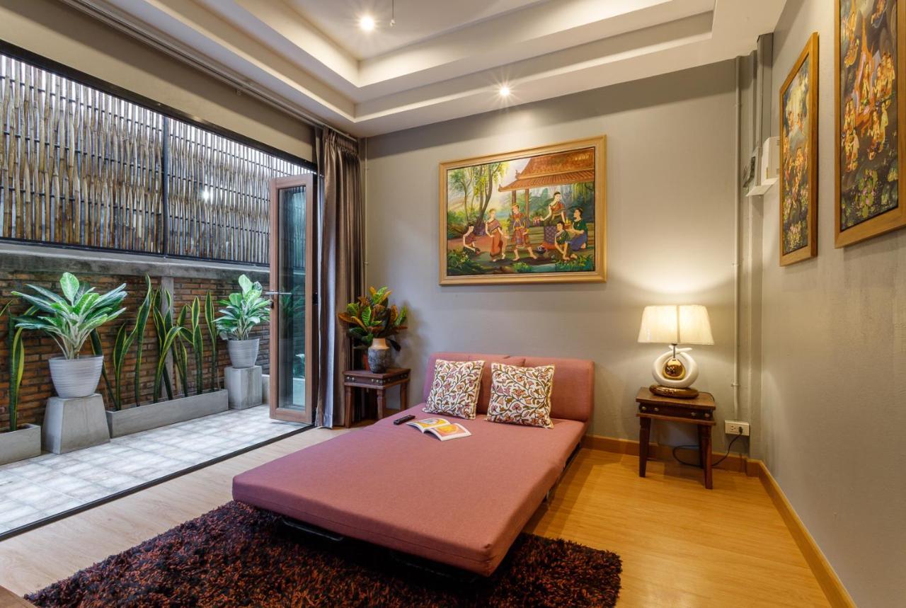 Hostel One Art And Gallery Чиангмай Екстериор снимка