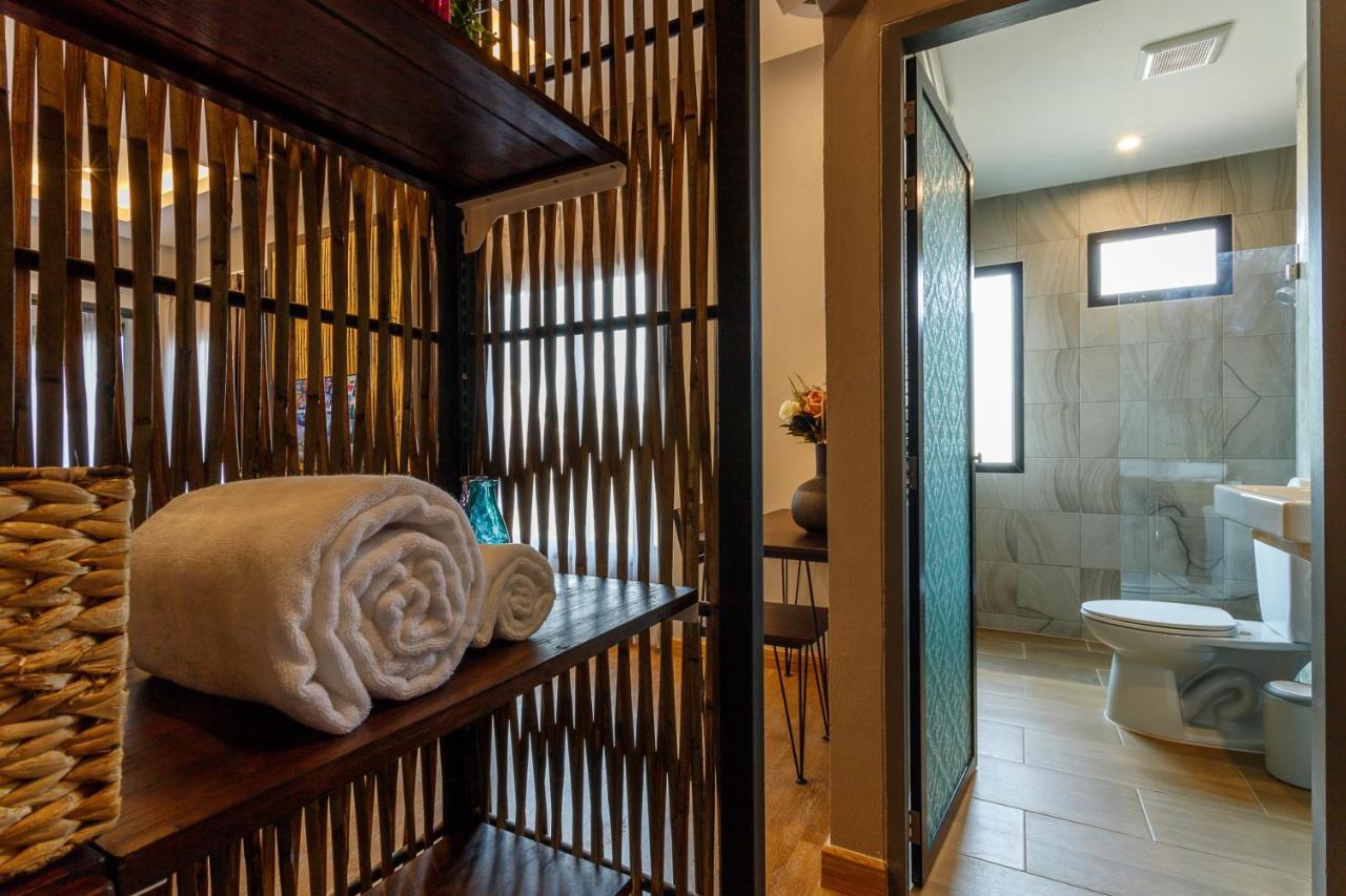 Hostel One Art And Gallery Чиангмай Екстериор снимка