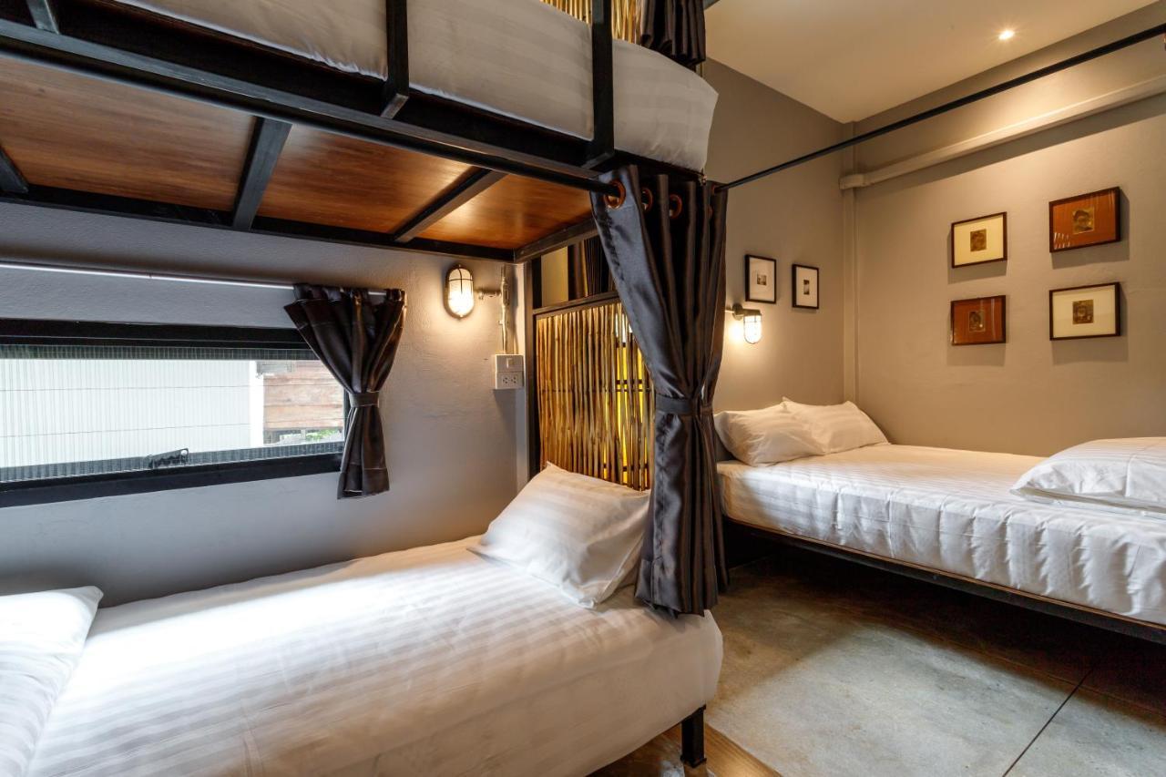 Hostel One Art And Gallery Чиангмай Екстериор снимка