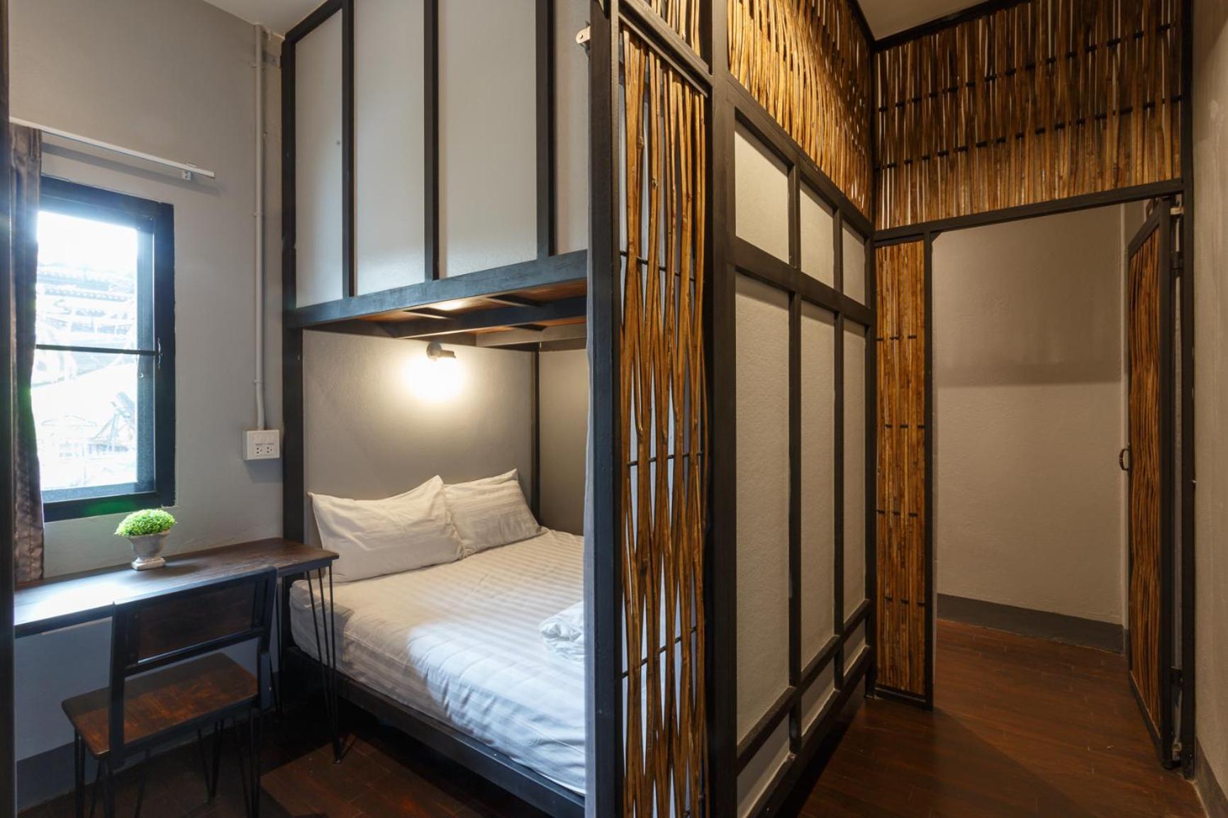 Hostel One Art And Gallery Чиангмай Екстериор снимка